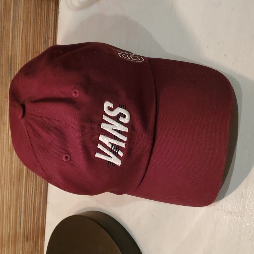 Vans Off the Wall baseball cap maroon